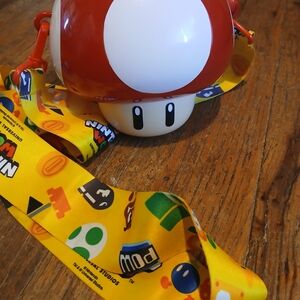 NWT Super Nintendo World Universal Studios Mushroom Drinking Cup With Lanyard